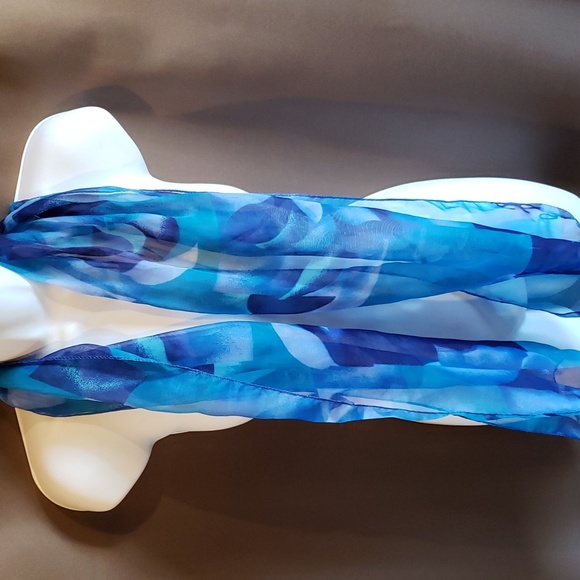 Blue Abstract Patterned Sheer Scarf NWT - 3/$15 - Picture 5 of 5